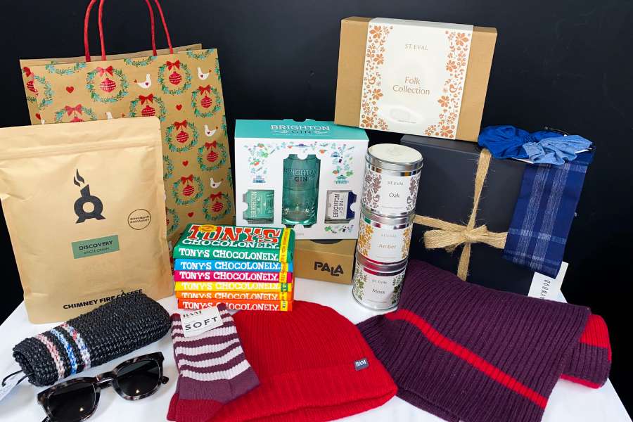 Ethical Christmas Gift Guide 2022 - Sustainable Gifts for her and sustainable gifts for him.